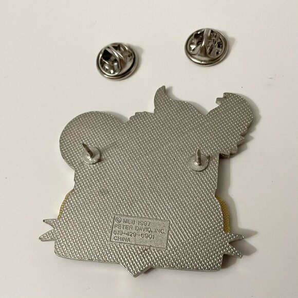 Vtg 1997 Oakland A vs San Francisco Giants Interleague Series MLB Baseball Pin - Picture 4 of 8